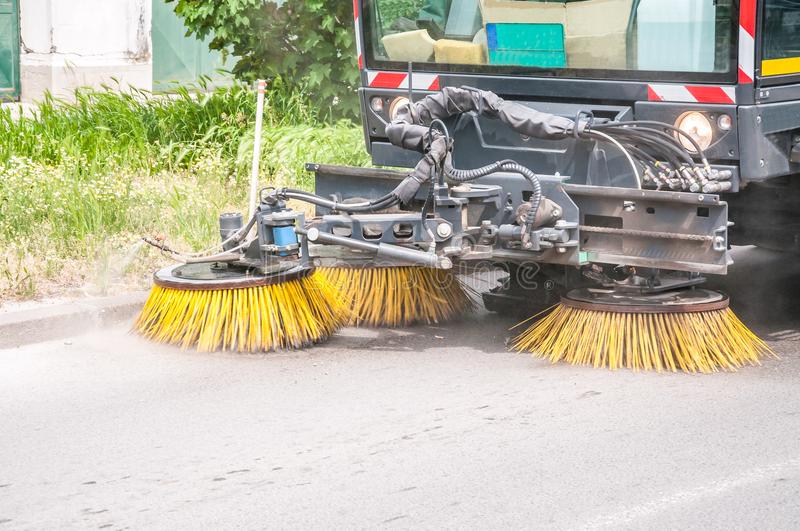 SERVIZIO DI PULIZIA STRADE E PIAZZE COMUNALI - INTEGRAZIONE AVVISO